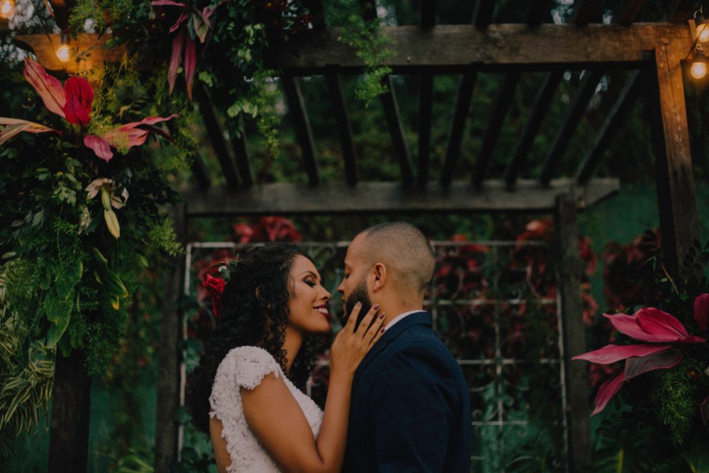 adult-bride-bride-and-groom-679568