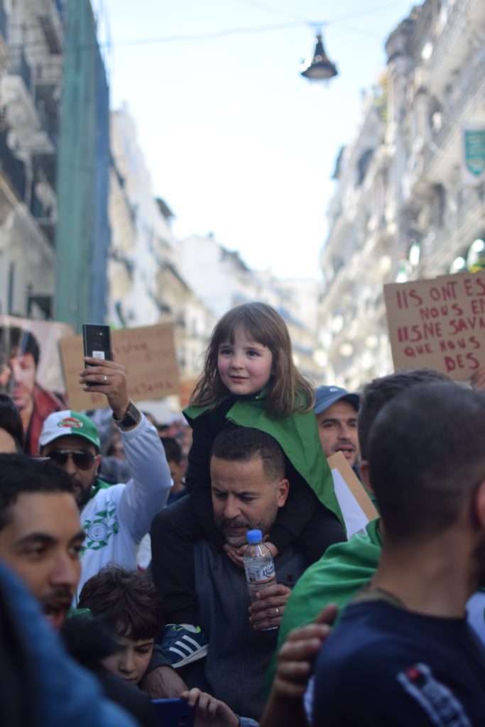 babygirl-child-crowd-2246244